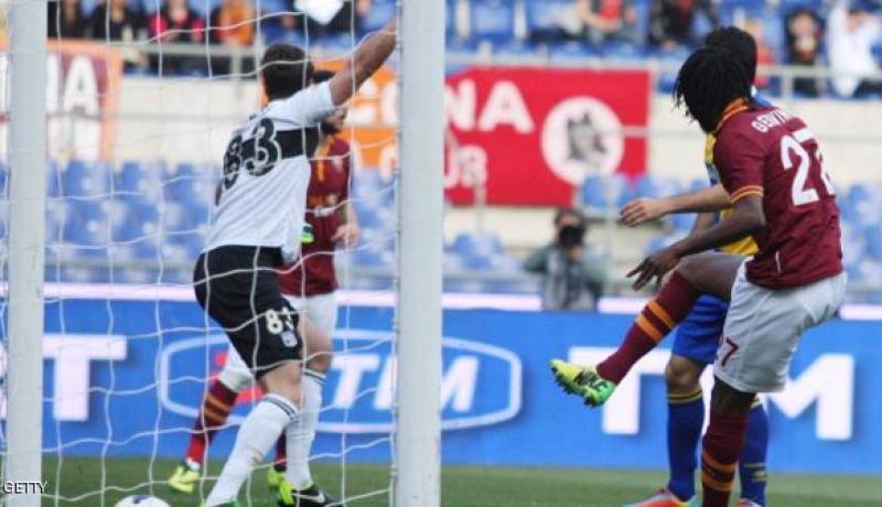 روما يهزم بارما في مباراة بدأت قبل شهرين