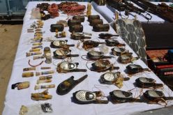 بالصور إكتشاف مخبأين للأسلحة والذخيرة بمنطقة فركيوة في البويرة