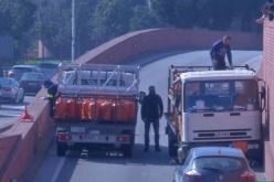 بالفيديو.. الشرطة الإسبانية تهبط هجوما إنتحاريا وسط  برشلونة