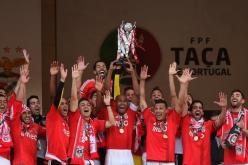 بنفيكا يحرز اللقب ويحقق ثلاثية تاريخية