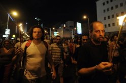 مظاهرة فى تل أبيب بعد وفاة إسرائيلى أشعل النار فى جسده