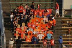 فريق ياباني يستعين بمشجعين من “الكرتون”