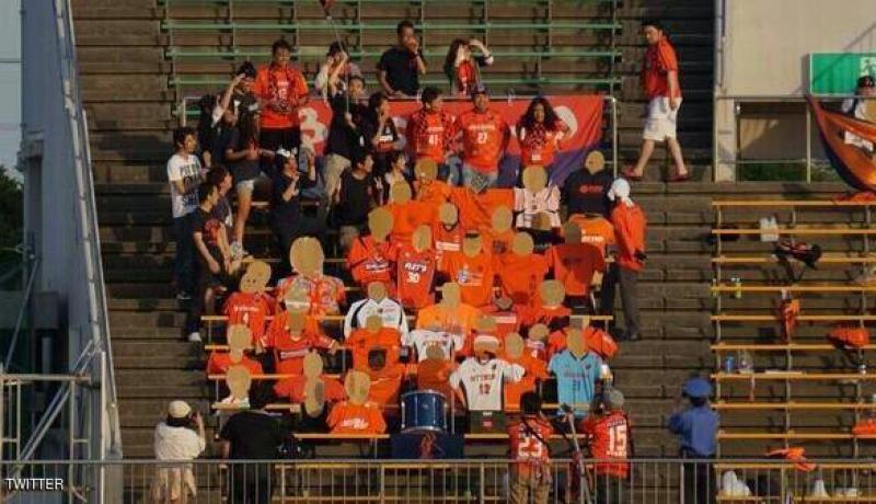 فريق ياباني يستعين بمشجعين من “الكرتون”