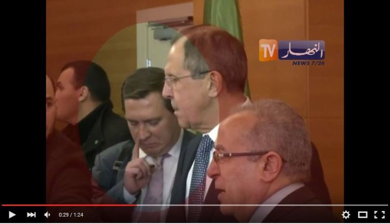 بالفيديو.. لعمامرة يضع وزير الخارجية الروسي ومترجمه في موقف محرج