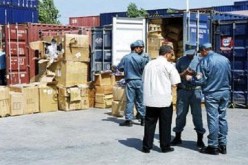 إحباط محاولة تهريب لـ 100 ألف أورو في استيراد قماش بتلمسان  
