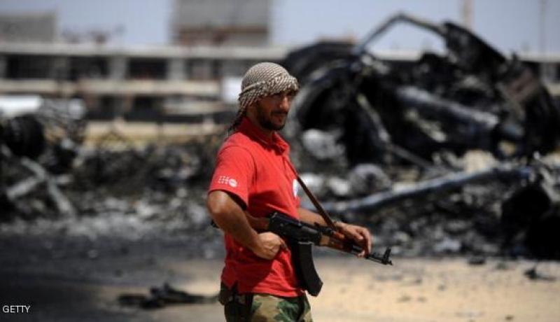 الطيران الليبي يقصف مواقع لـ”فجر ليبيا”