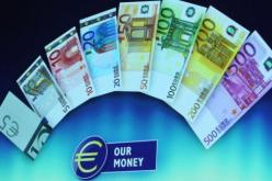 اليورو يتراجع لأدنى مستوى في 9 سنوات