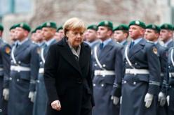 ميركل تعتزم المشاركة بمسيرة ضد الإسلاموفوبيا