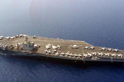 إيران تحتجز زورقين للبحرية الأميركية