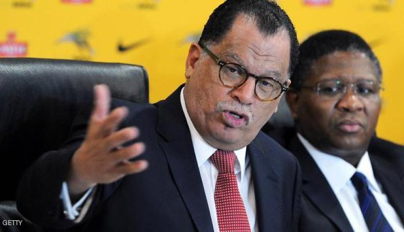 جنوب إفريقيا تعترف بدفع أموال قبل المونديال