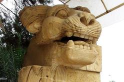 داعش يدمر تمثال الأسد الأثري في تدمر