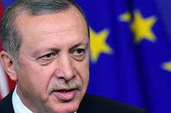 أردوغان يسخر من تعامل أوروبا مع أزمة اللاجئين
