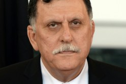 موكب رئيس المجلس الرئاسي في ليبيا فايز السراج يتعرض لإطلاق نار