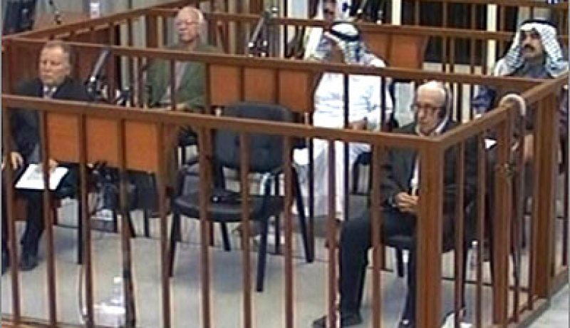 المحكمة الجنائية العراقية تفرج عن 15 من مسؤولى النظام السابق