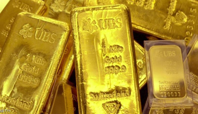 الذهب يقترب من أدنى مستوى منذ 6 سنوات