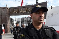 حكم بالإعدام على 3 متشددين ذبحوا شرطيا تونسيا
