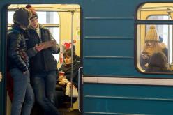 موسكو تحقق في واقعة ركاب بلا سراويل