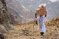 الحوثيون يصادرون 286 شاحنة مساعدات غذائية لتعز