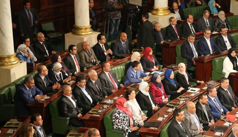 مجلس نواب الشعب التونسي يؤجل جلسة الإستماع لحكومة الصيد إلى الجمعة