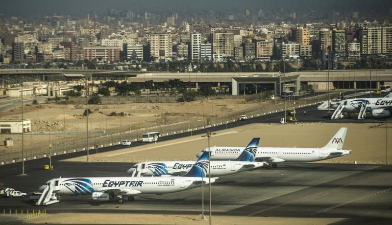 استئناف رحلة مصر للطيران إلى بانكوك بعد بلاغ كاذب بوجود قنبلة
