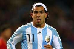 باريس سان جيرمان الفرنسي مهتم بضم كارلوس تيفيز