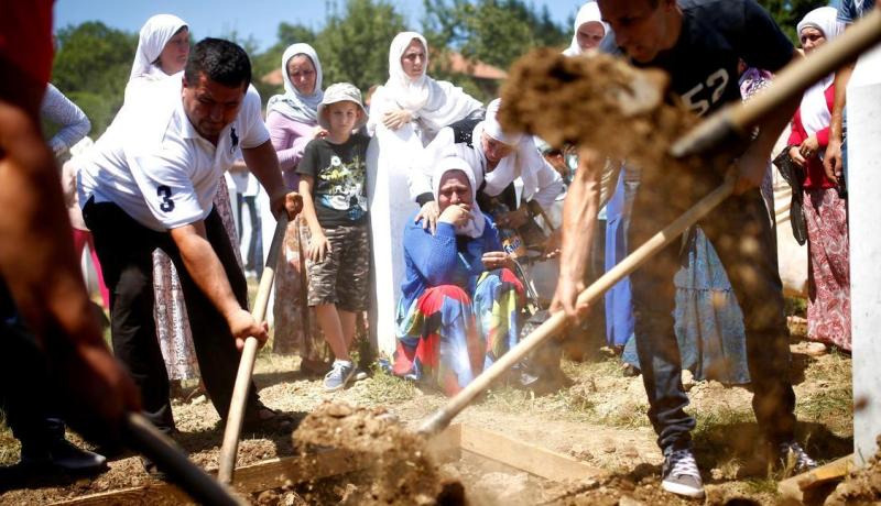 سربرنيتشا .. إبادة جماعية لن تنسى ضد مسلمي البوسنة