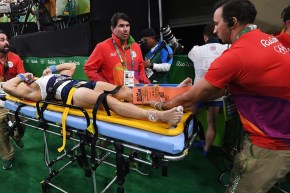 بالفيديو… إصابة مروعة لفرنسي ذو الأصول الجزائرية في أولمبياد ريو