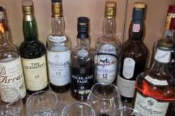 حجز 1300 قارورة كحول غير شرعية و توقيف 9 متهمين في مستغانم