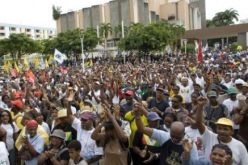 ساركوزي يتعهد بمنح “استقلالية اقتصادية” لأقاليم ما وراء البحار