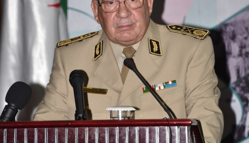 قايد صالح يؤكد أن الثورة التحريرية ستبقى مصدر فخر الشعب الجزائري
