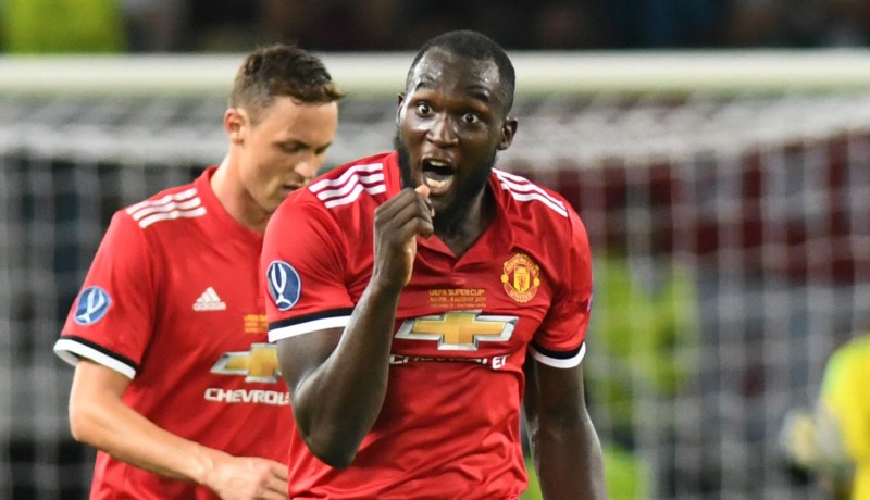 لوكاكو يدخل تاريخ اليونايتد ويلتحق بـ نيستلروي