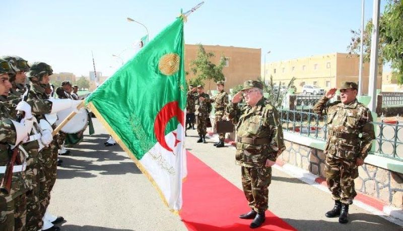 بالصور ..قايد صالح يدعو الجيش إلى الحفاظ على حالة التأهب القصوى