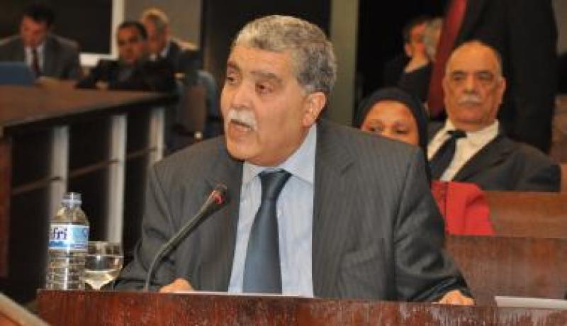 الاحزاب السياسية تشرع في تشكيل التحالفات في 1150 مجلس بلدي
