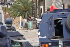 جرحى وتحطيم سيارات في حرب عصابات في باب الوادي