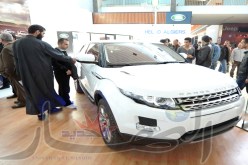 طوابير بالأمتار على سيارات ''بومليــــــــار''