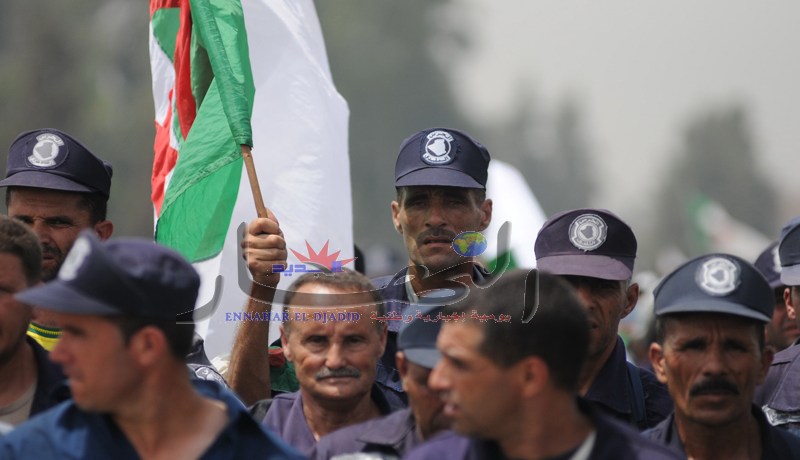 إعادة النظر في‮ ‬نظام التقاعد النسبي‮ ‬وأجور الحرس البلدي‮ ‬