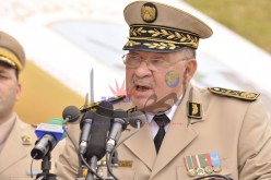 ڤـايد صـالح‮:'' ‬ســنحارب المــهرّبين لأنــهم أكــبر مــدعّم للإرهــاب‮ ''‬