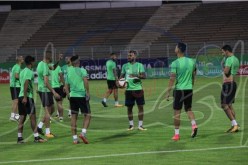 تدريبات الخضر تبرز إنقسامات خطيرة