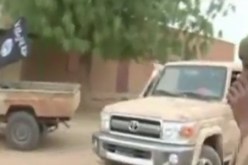 ‬ ‮'' ‬خاطفو الدبلوماسيين الجزائريين هددوا بتفجير القنصلية إن تدخل الأزواد‮''