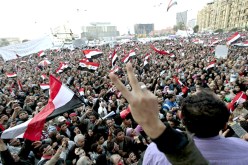 ميدان التحرير يقسّم شباب مصر