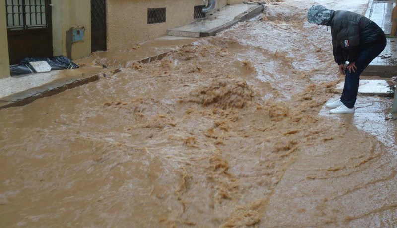 تسجيل عدّة انهيارات وتسرّب السيول في أحياء وهران