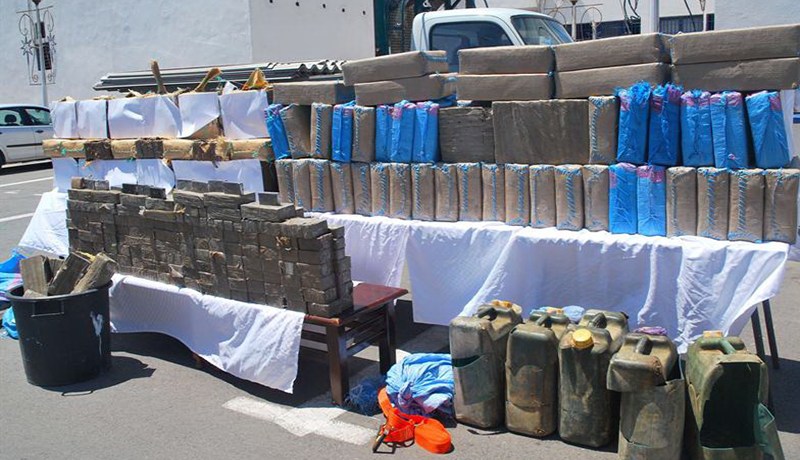 أب و3 من أبنائه وراء محاولة تهريب 15 قنطارا من الكيف