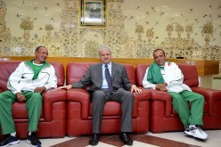 هؤلاء الأربعة فاوضوا مختطفي الدبلوماسيين في الظل