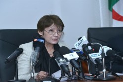 تعالوا للتحاور على المطالب ولن أخصم من أجوركم