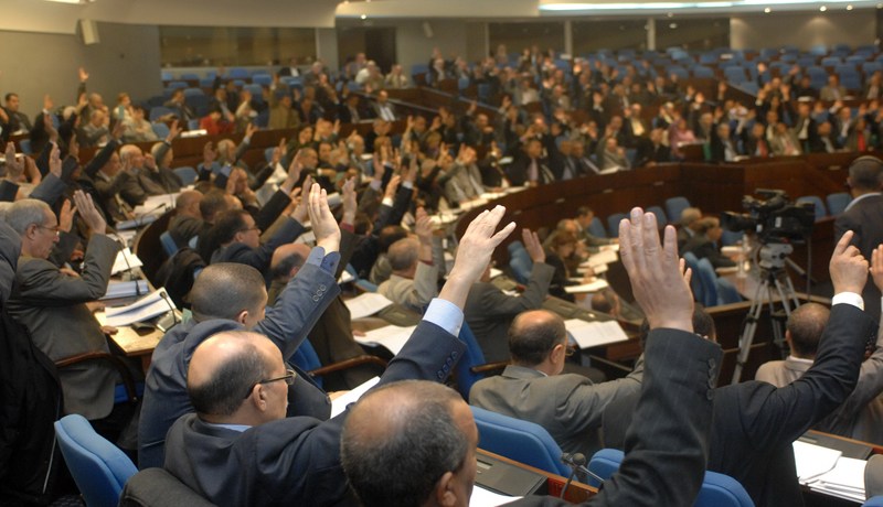 الترخيص للقنوات الموضوعاتية وتحديد برامجها
