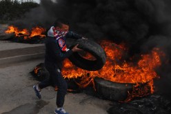 سكان حي سوناطراك يخرجون للشارع احتجاجا على فتح طريق مغلق لأسباب أمنية في تيجلابين ببومرداس