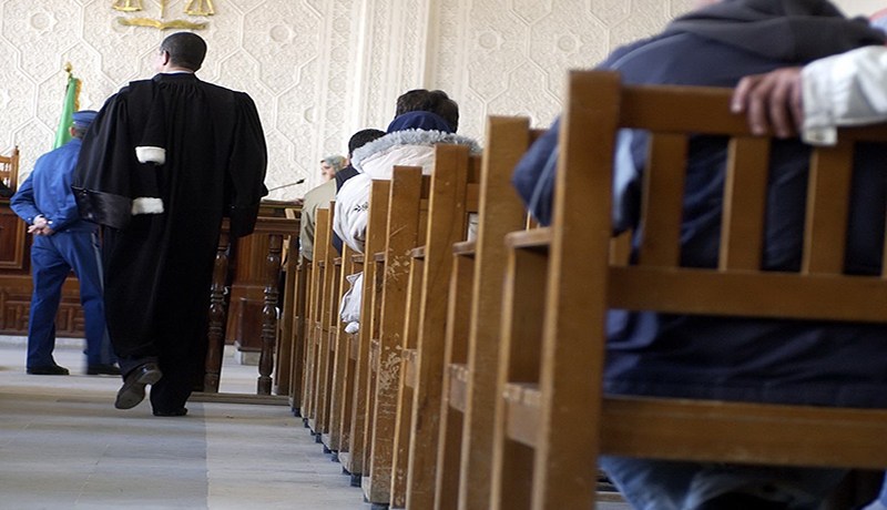 مدير المركز الوطني للصكوك البريدية أمام محكمة الجنايات بتهمة تبييض الأموال