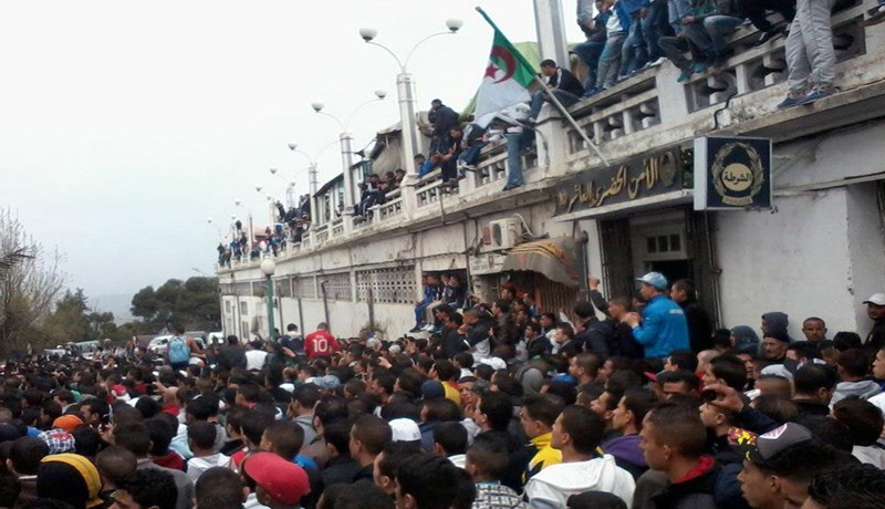 أعمال شغب.. ومحاولة تهريب مساجين وسط قسنطينة