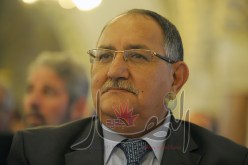 قاضي يبهدل الصينيين ومسؤولي وكالة الطرق السريعة في تلمسان