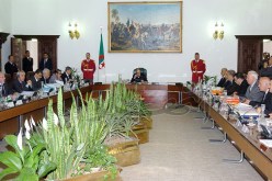 مجلس الحكومة‮ ‬يدرس تعديل قانون المجاهد والشهيد شهر مارس القادم
